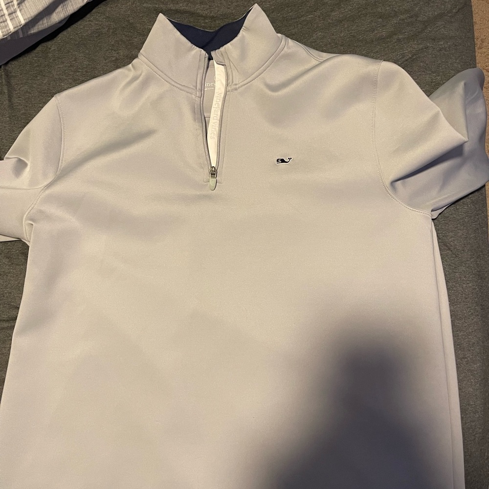 vineyard vines pull over